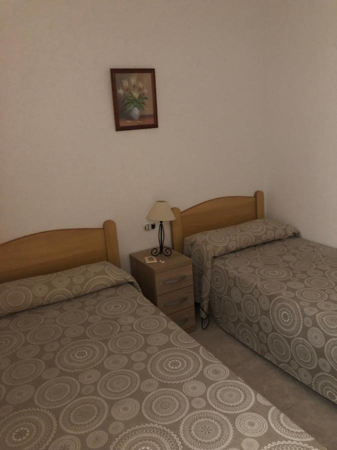 Apartamentos Parada 奥罗佩萨德尔马 外观 照片