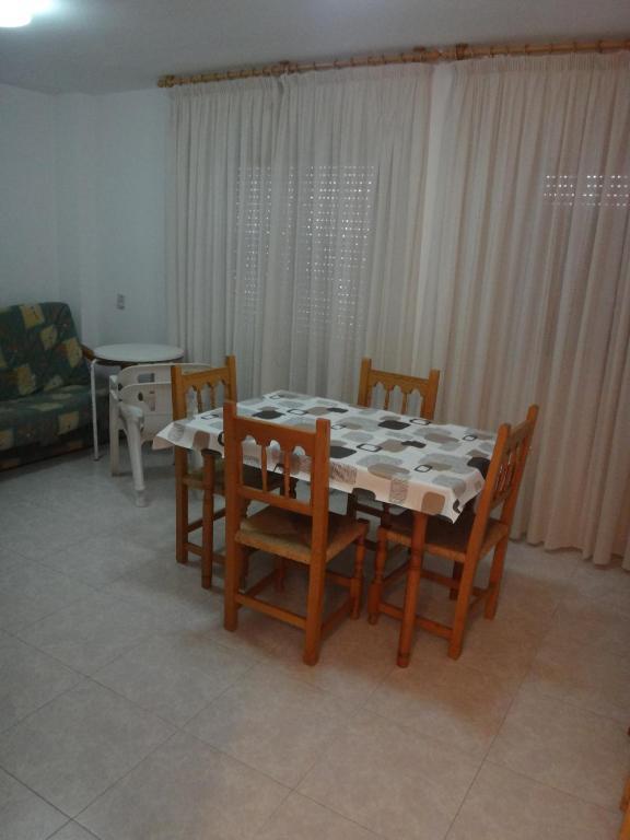 Apartamentos Parada 奥罗佩萨德尔马 客房 照片